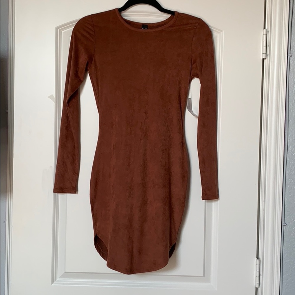Windsor Long Sleeve Body-con Dress